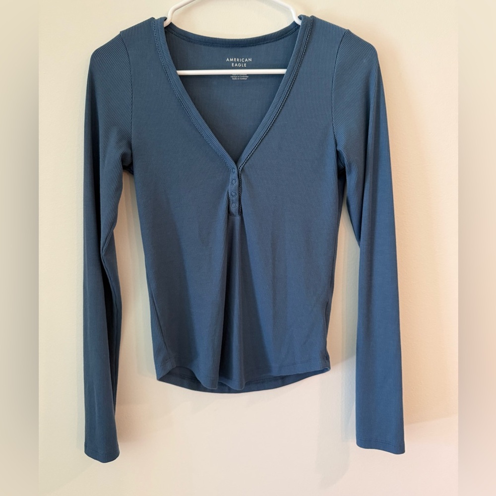 American Eagle Outfitters Long Sleeve V-Neck Ribbed Top - Slate Blue